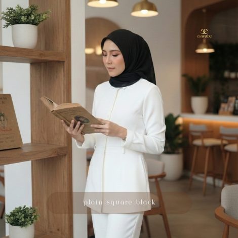 eswabe Segi Empat - Black